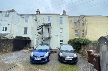 Connaught Avenue, Mutley, Plymouth - Image 2